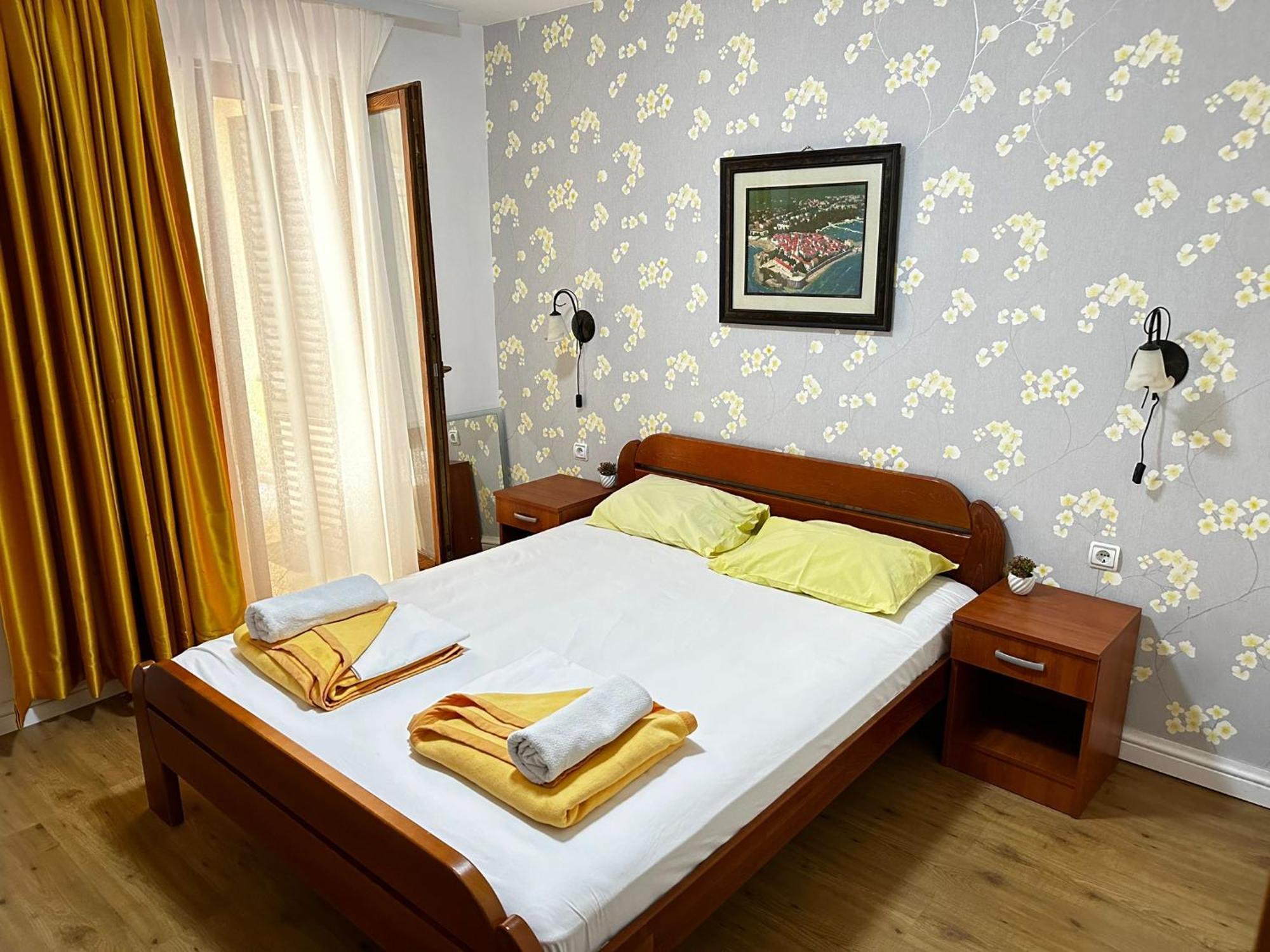 Central Hotel-Budua Esterno foto
